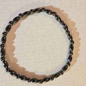 Magnetic Classic Black hematite ankle Bracelet/Oval Beads & small round beads.